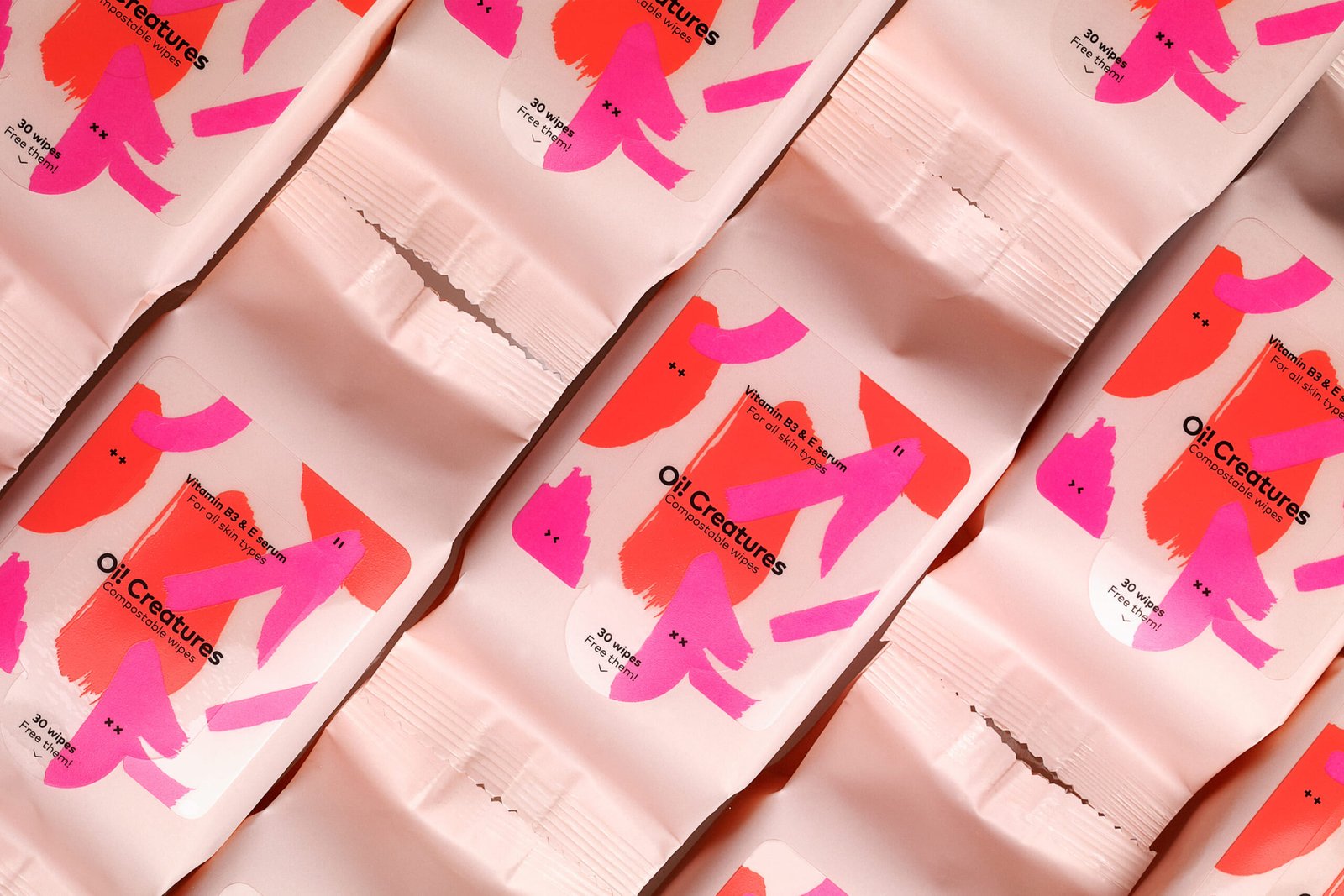 Diseño de packaging sostenible para Avery Dennison: packs de toallitas con papel biodegradable