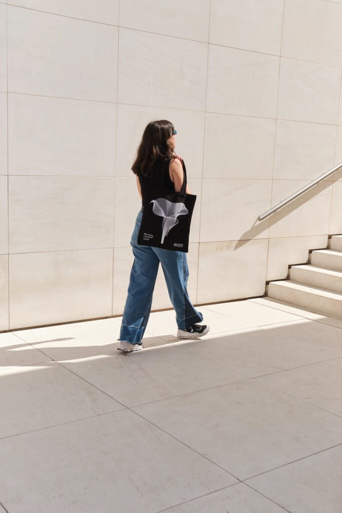 Tote bag de la temporada 23-24 de Barcelona Obertura con branding cultural
